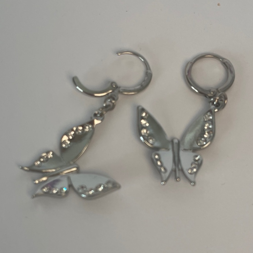 Chic Silver Butterfly Drop‎ Earrings Nickel Free,  Waterproof.